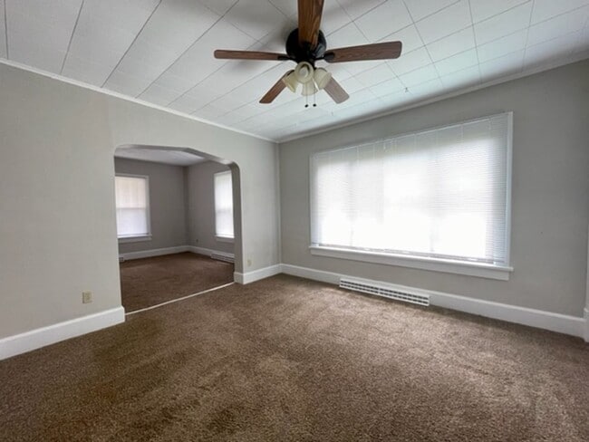 Photo - 130 Humm Ave