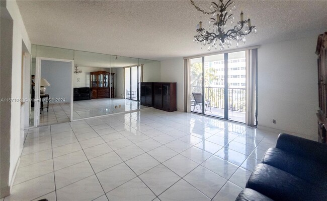 Photo - 1701 Collins Ave Condo Unit 5C