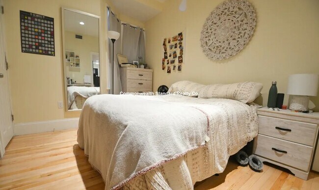 Photo - 1203 Beacon St Unit 2