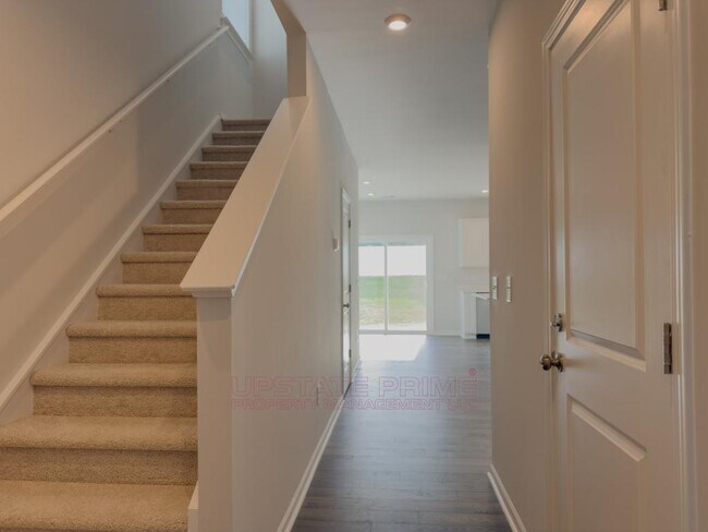 Photo - 165 Randwick Ln