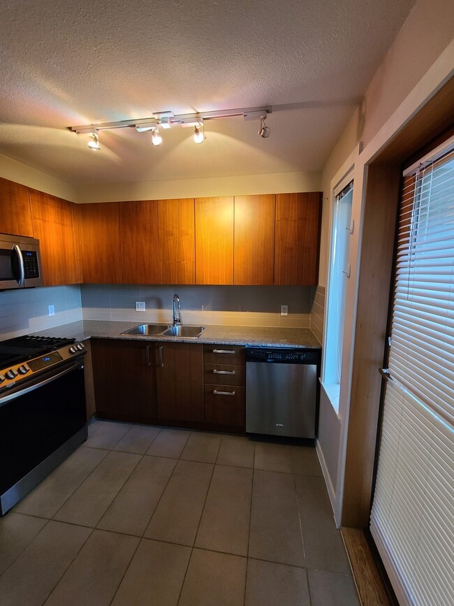 Photo - 5885 Irmin St Unité 108