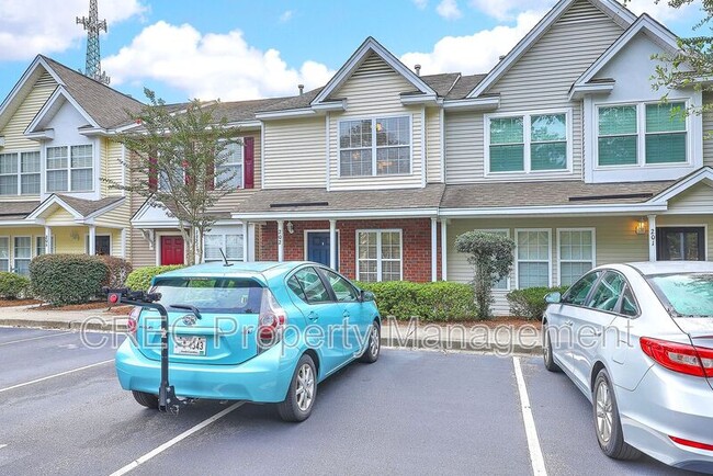 Photo - 202 Pond Pine Trail