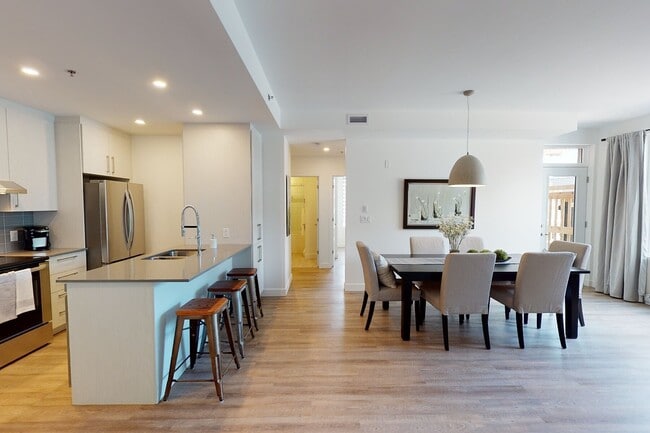 Photo - 200 Rue Saint-Georges Unit 605