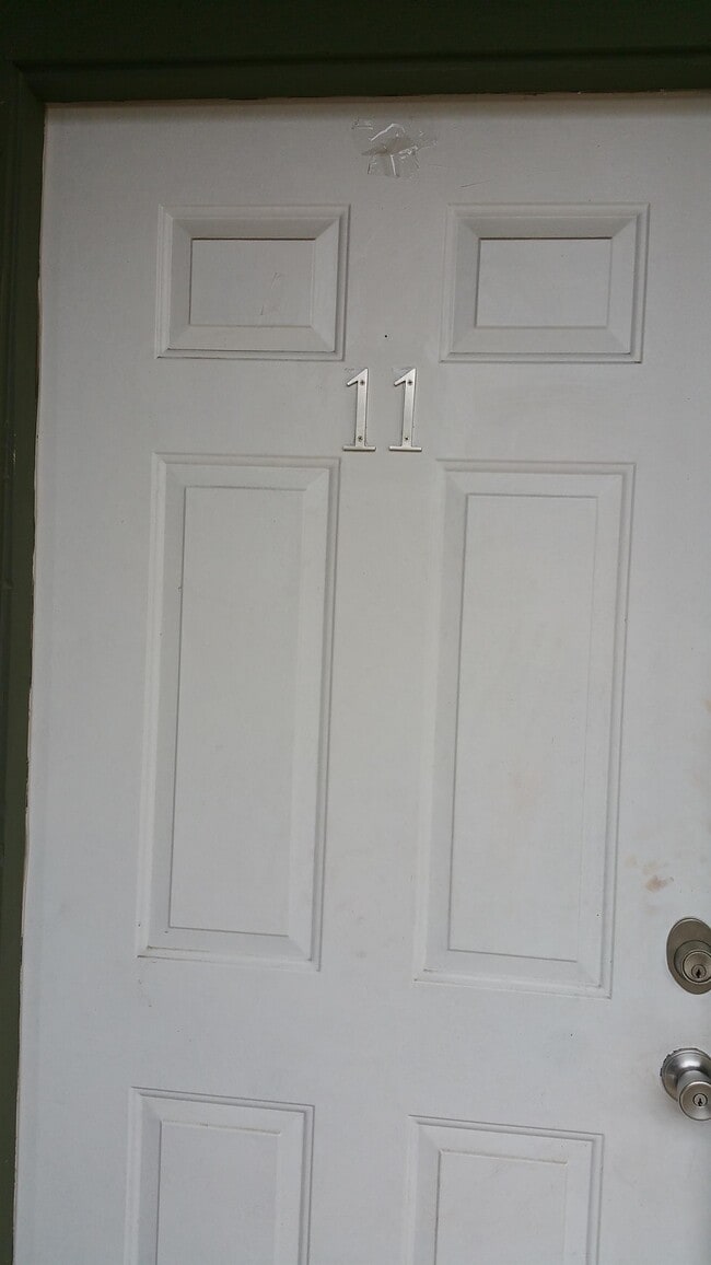 Photo - 606 Gale St Unit 11