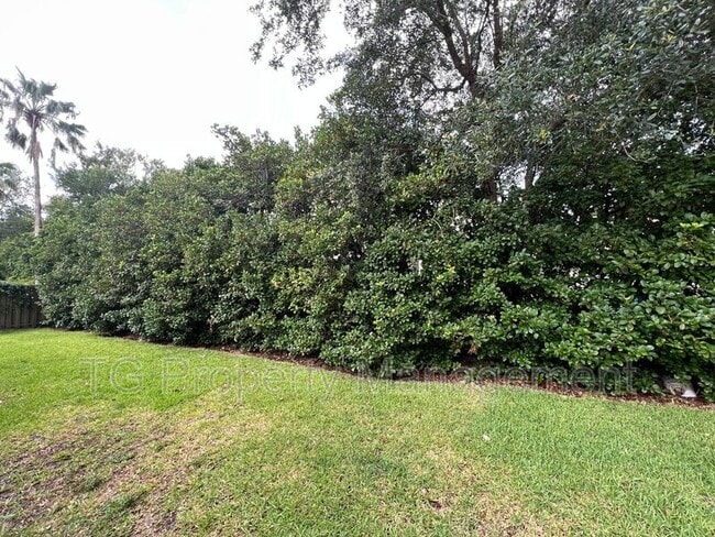 Photo - 1449 Blue Heron Ln N