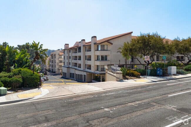 Entrada - Mission Greens