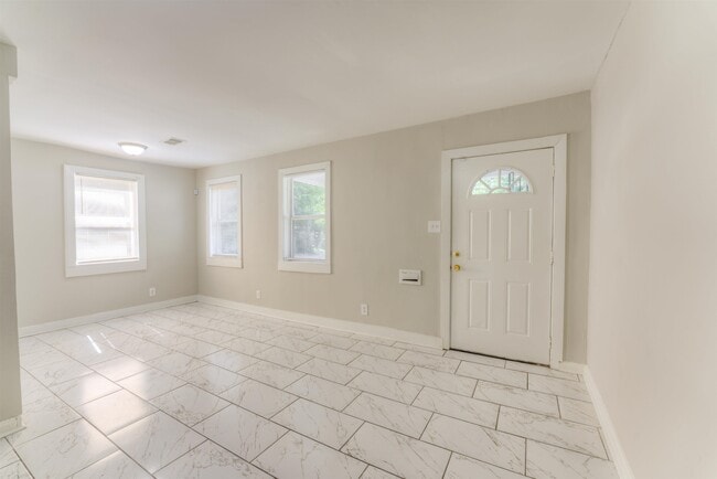 Photo - 1778 Edward Ave