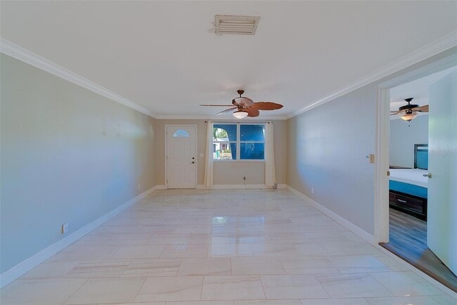 Photo - 10451 119th St