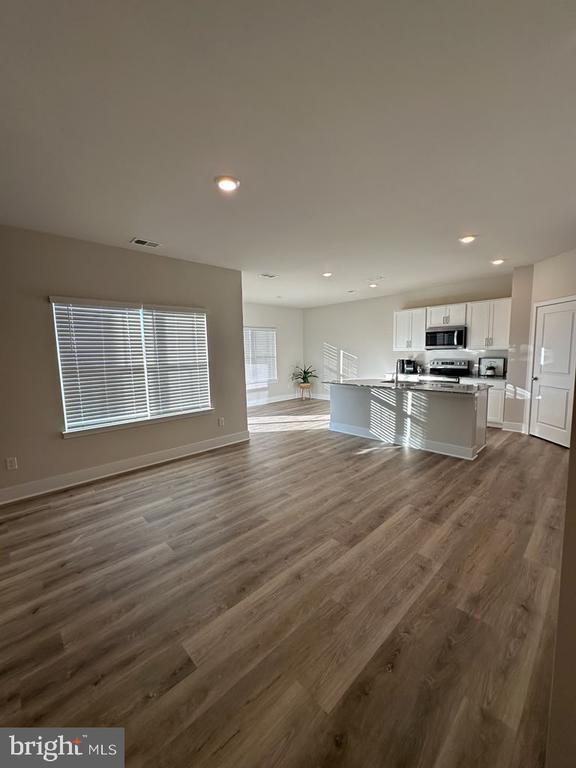 Photo - 114 Haida Ln