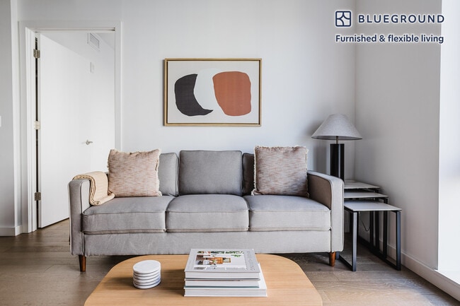 Photo - 3 Tingey Sq SE Unidad FL8-ID977