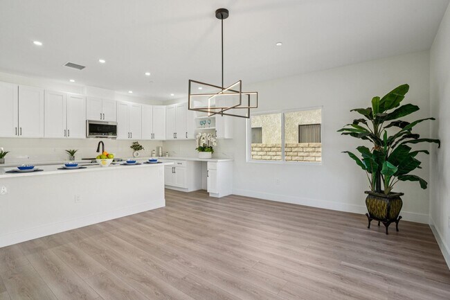 Photo - 64382 Spyglass Ave