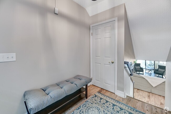 Building Photo - 7 Cliffside Dr Rental