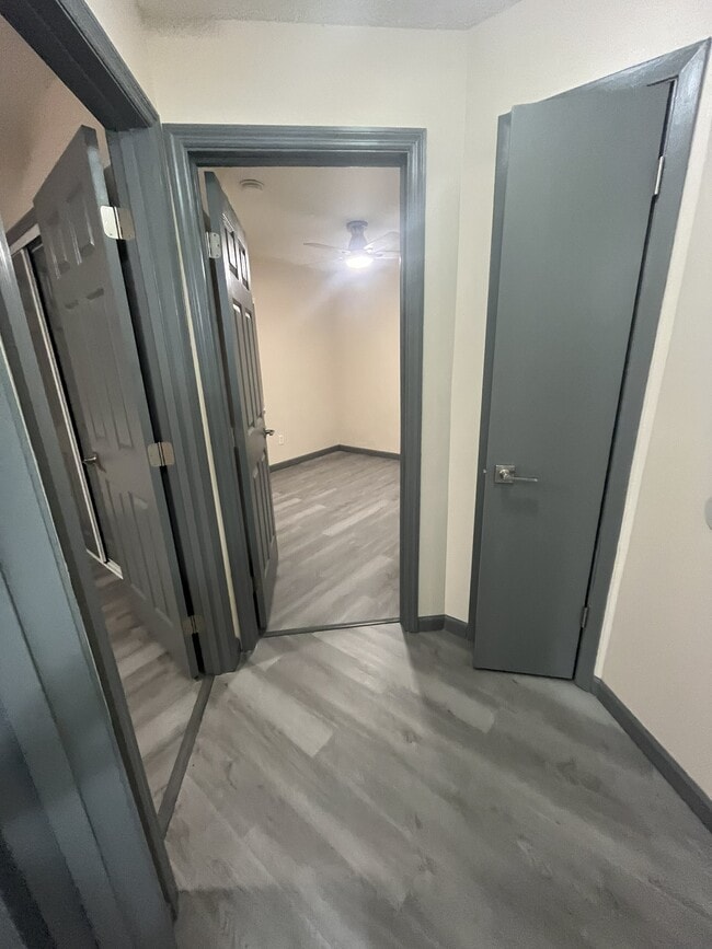 Photo - 218 Perth Ct