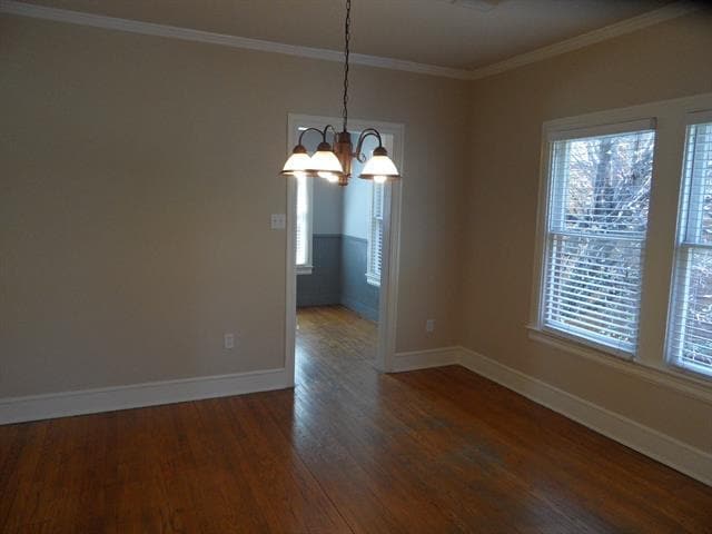 Photo - 6032 Lewis St