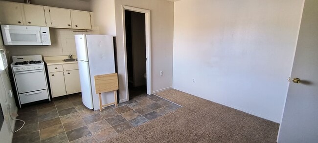 145 W 820 S Unit 145 West 820 South Unit E