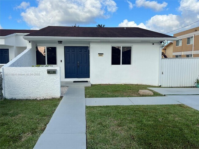 Photo - 3815 SW 89th Ave Townhome