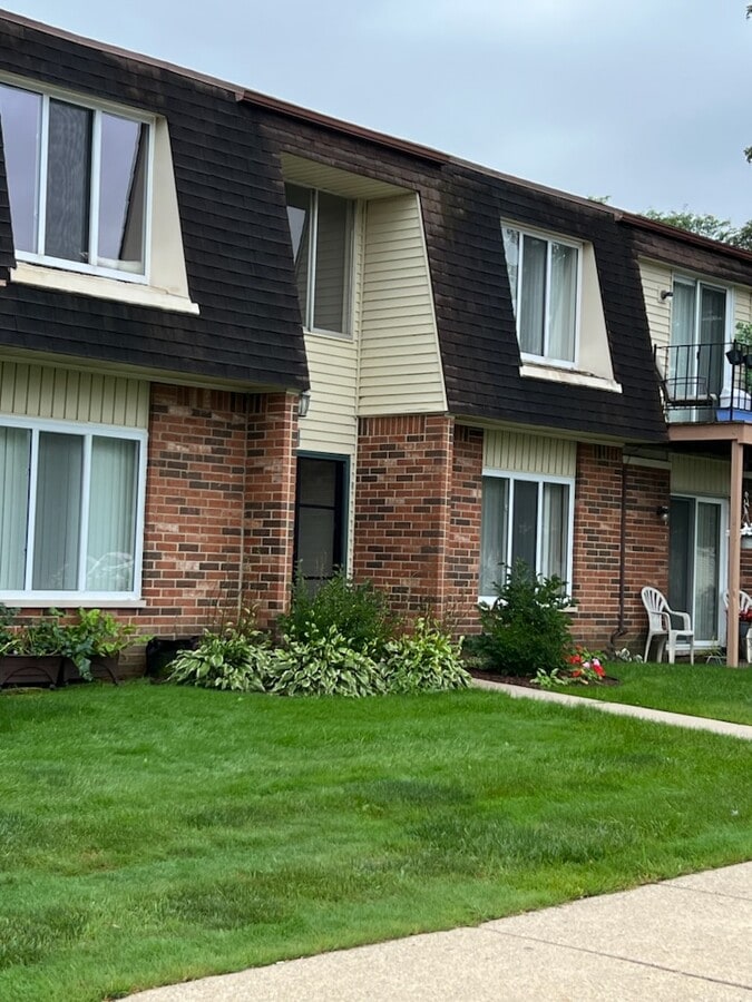 Photo - Plymouth Square