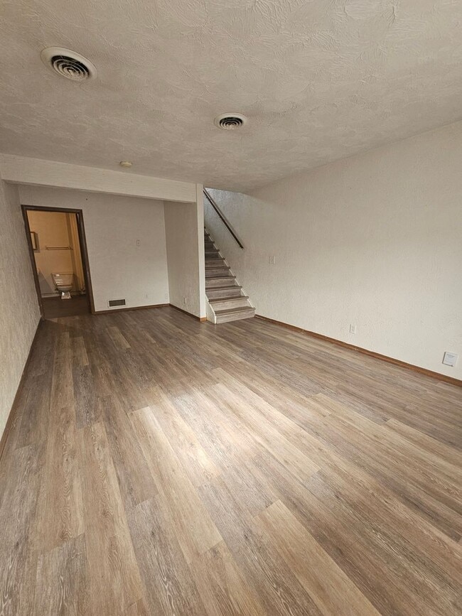 754-756 W 61st St. - 754-756 W 61st St. Apartment Unit 754