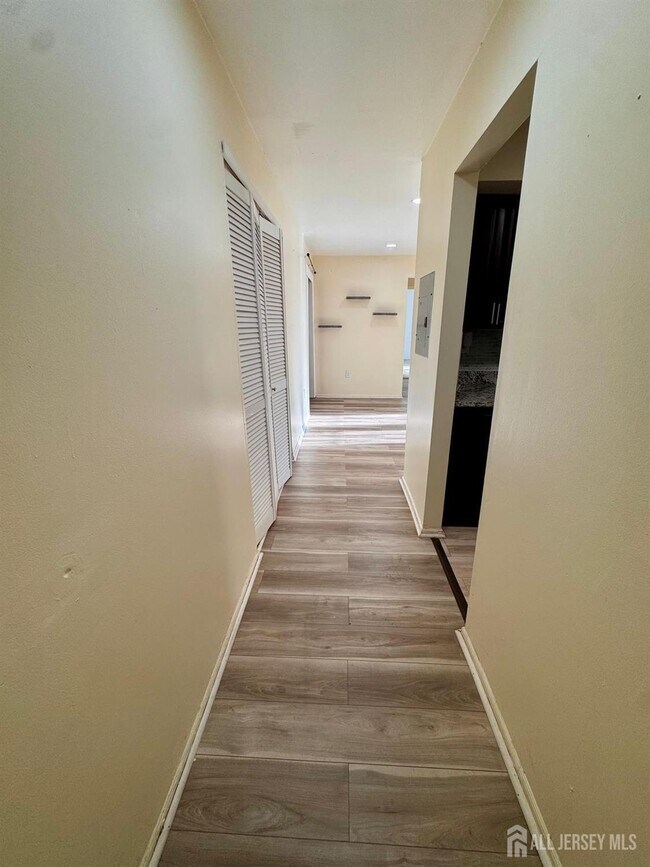 Photo - 1202 Green Hollow Dr