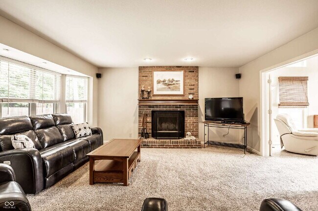 Photo - 3712 Kinnett Ln