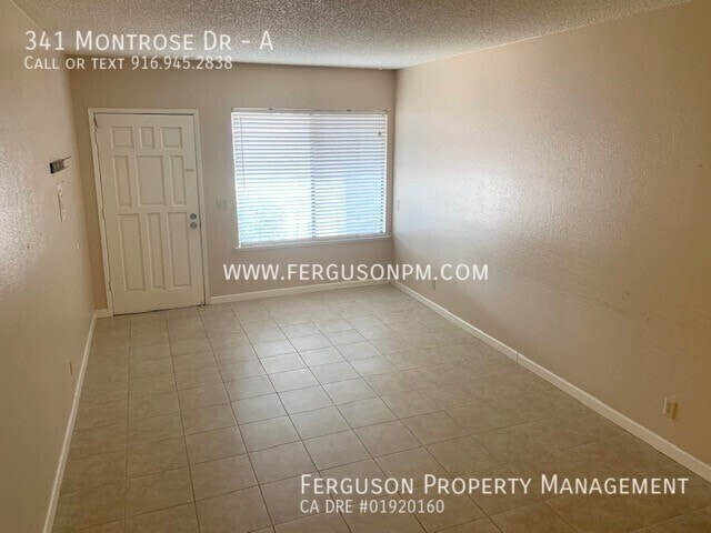 Photo - 341 Montrose Dr
