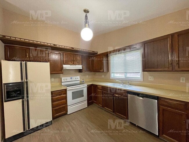 Photo - 1209 Montgomery St