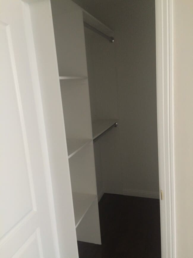 Photo - 628 W 84th St