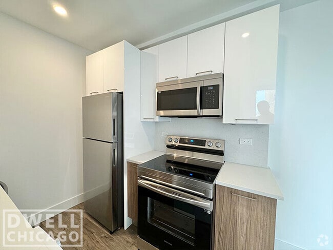 Building Photo - 901 W Carmen Ave Unit 1 Rental