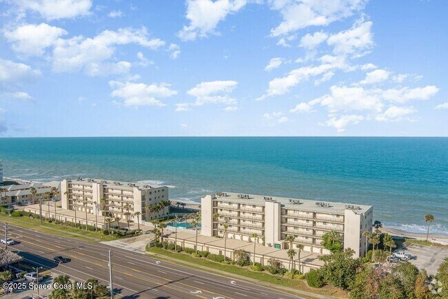 Building Photo - 1455 Jimmy Buffett Mem Hwy Rental