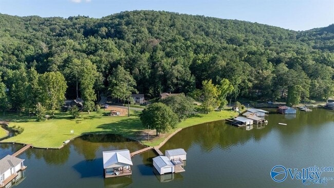 4125 Hide Away Dr