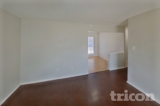 706 Waikiki Dr