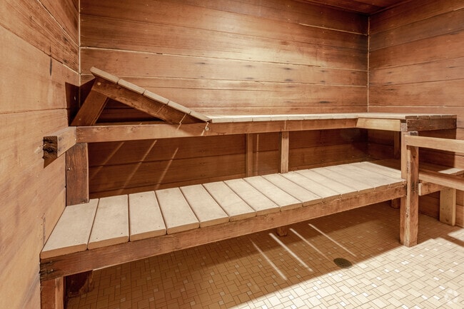 Sauna - Chateau Royal Apartments