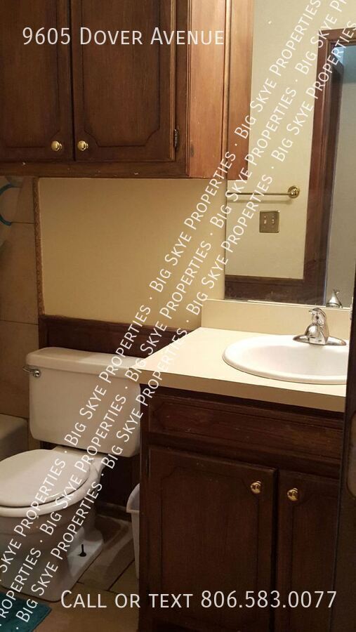 Photo - 9605 Dover Ave