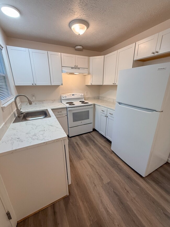Photo - 2116 Francis St Unit B