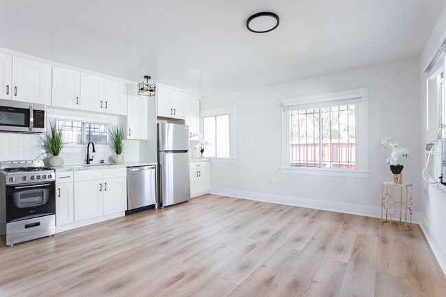 Photo - 540 N Westmoreland Ave Condo Unit 538