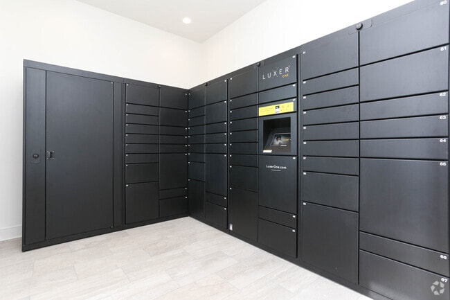 Luxor Package System