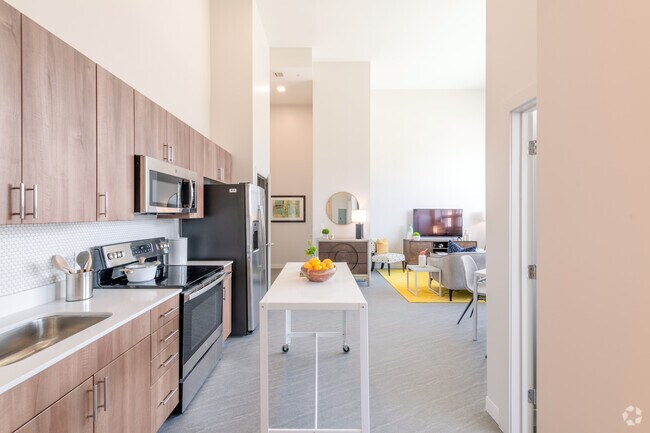 1 BR, 1 BA
