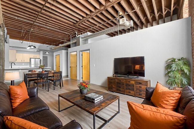 Emery Lofts 1 Bedroom - Artisan KC
