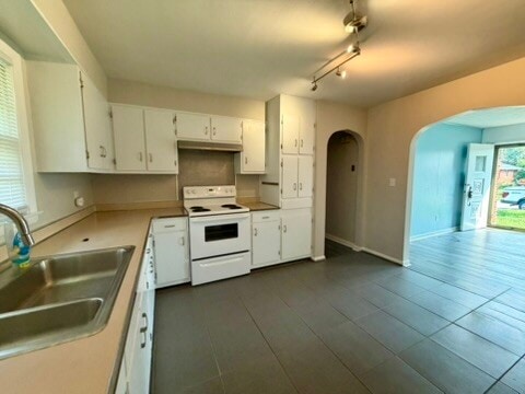 Photo - 402 Bond St