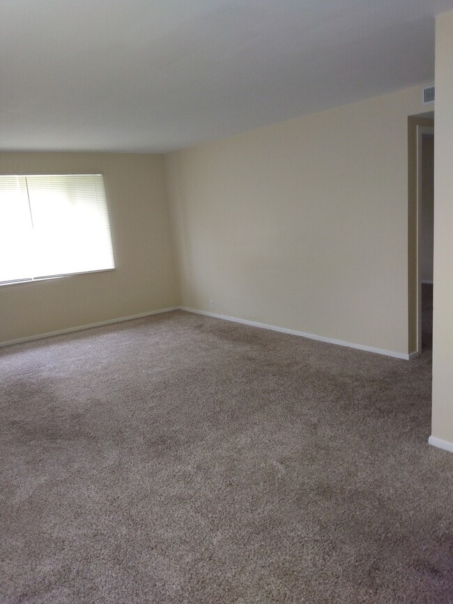 Photo - 3484 Western Ave