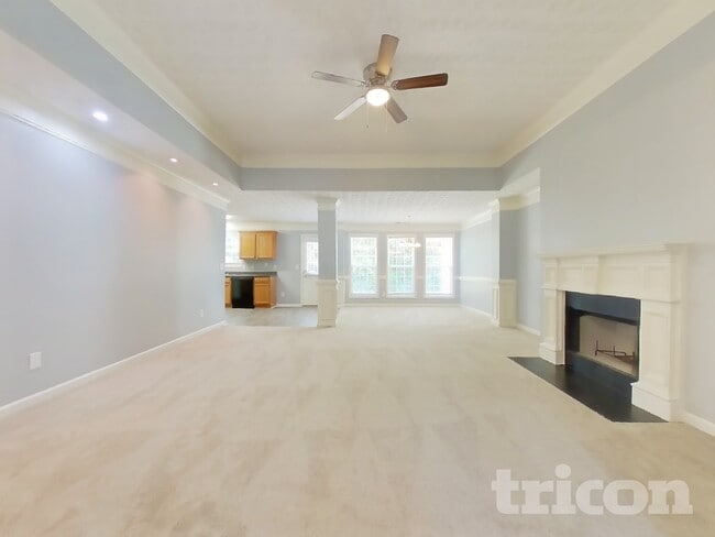 Photo - 220 Arbor Creek Dr