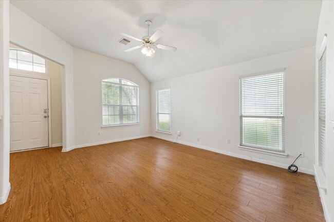 1806 Arbor Glen
