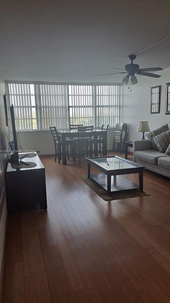 Photo - 1301 NE Miami Gardens Dr Unit 402W