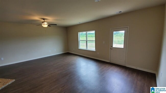 Photo - 1122 Freedom Pkwy