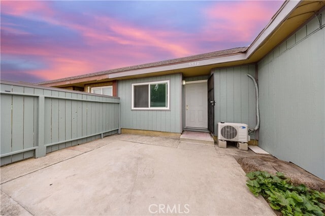 Photo - 5516 Sultana Ave Townhome