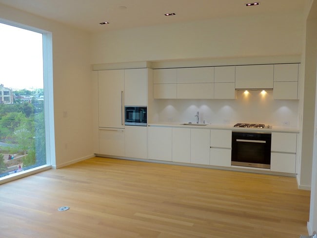 Beautiful Pedini cabinets/Miele appliances - 1275 NW 10th Ave Unit 307