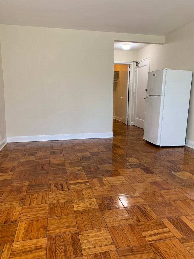 Photo - New Hampshire & First Apartments