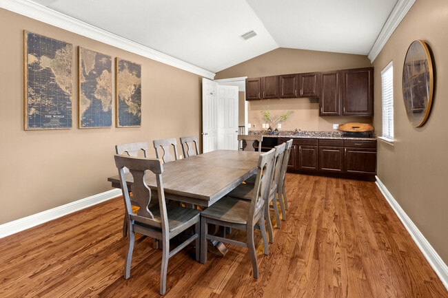 Villas At Parkside