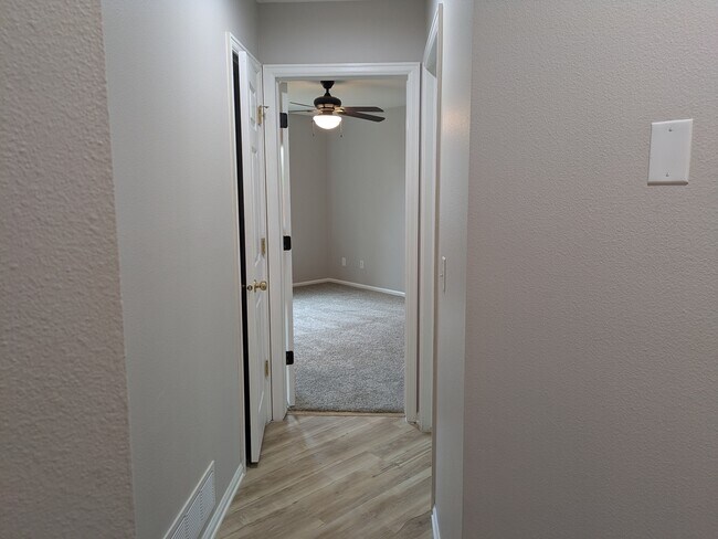 Photo - 2067 Woodpark Dr