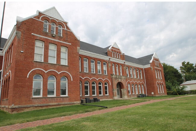 Mason School Apartment Homes - Mason School Apartment Homes